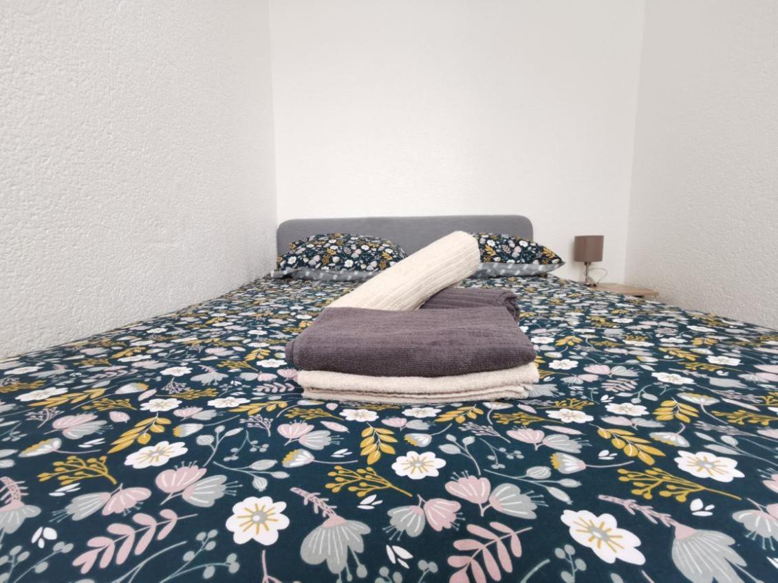 Appartement Centre Charmant 3 Pièces avec PARKING à Vannes Extérieur photo